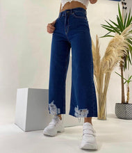 Load image into Gallery viewer, Jeans
