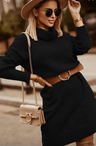 Knitwear dress with belt