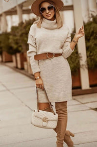 Knitwear dress with belt